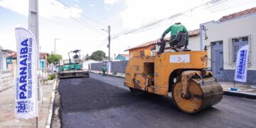 Ciro Nogueira faz história em Parnaíba: entregou quase 57 mil m² de asfalto