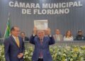 Florentino Neto recebe Título de Cidadania Florianense pelos serviços prestados ao município